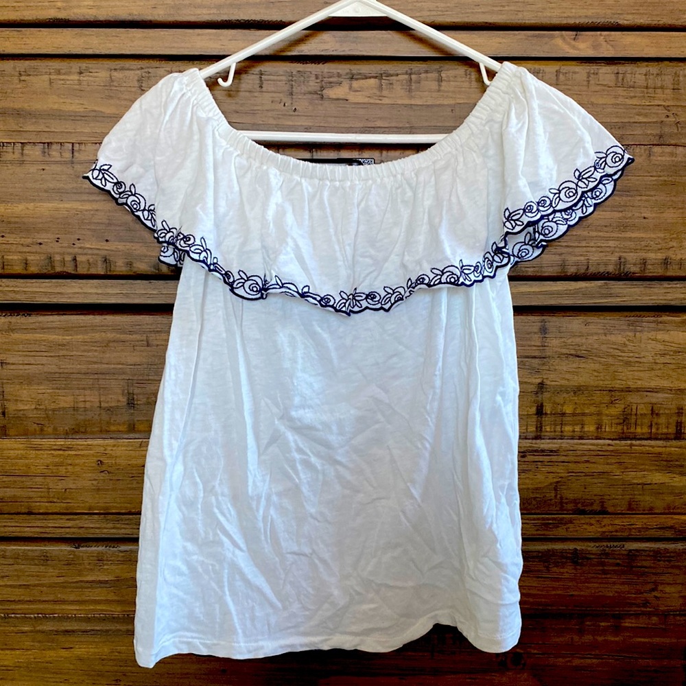 J Crew shirt size M. Can be on or off the shoulder. Hits at waist/hip bone.
